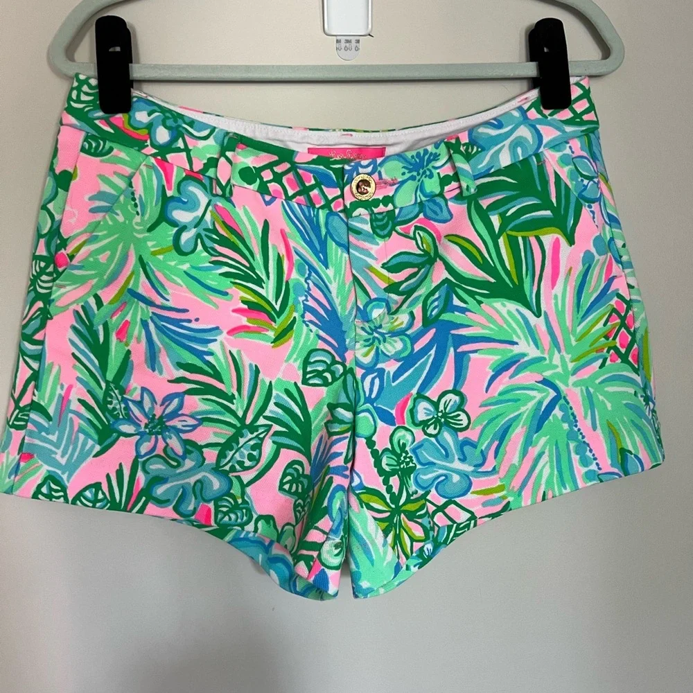 Lilly Pulitzer Vibrant Floral Print Callahan Stretch Shorts Sz. 10 - Picture 1 of 2
